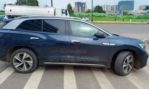 Volkswagen ID.6 2024 Blue