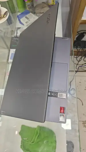 New Laptop Lenovo Yoga 2 16GB AMD Ryzen 7 SSD 1T