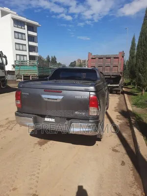 Toyota Hilux 2018 Gray