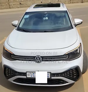 Photo - Volkswagen ID.6 2023 White