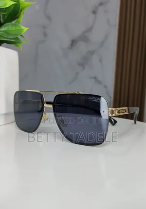 Photo - Fashionable Sunglasses