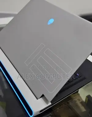 New Laptop Alienware M15 R3 32GB Intel Core I7 SSD 1T