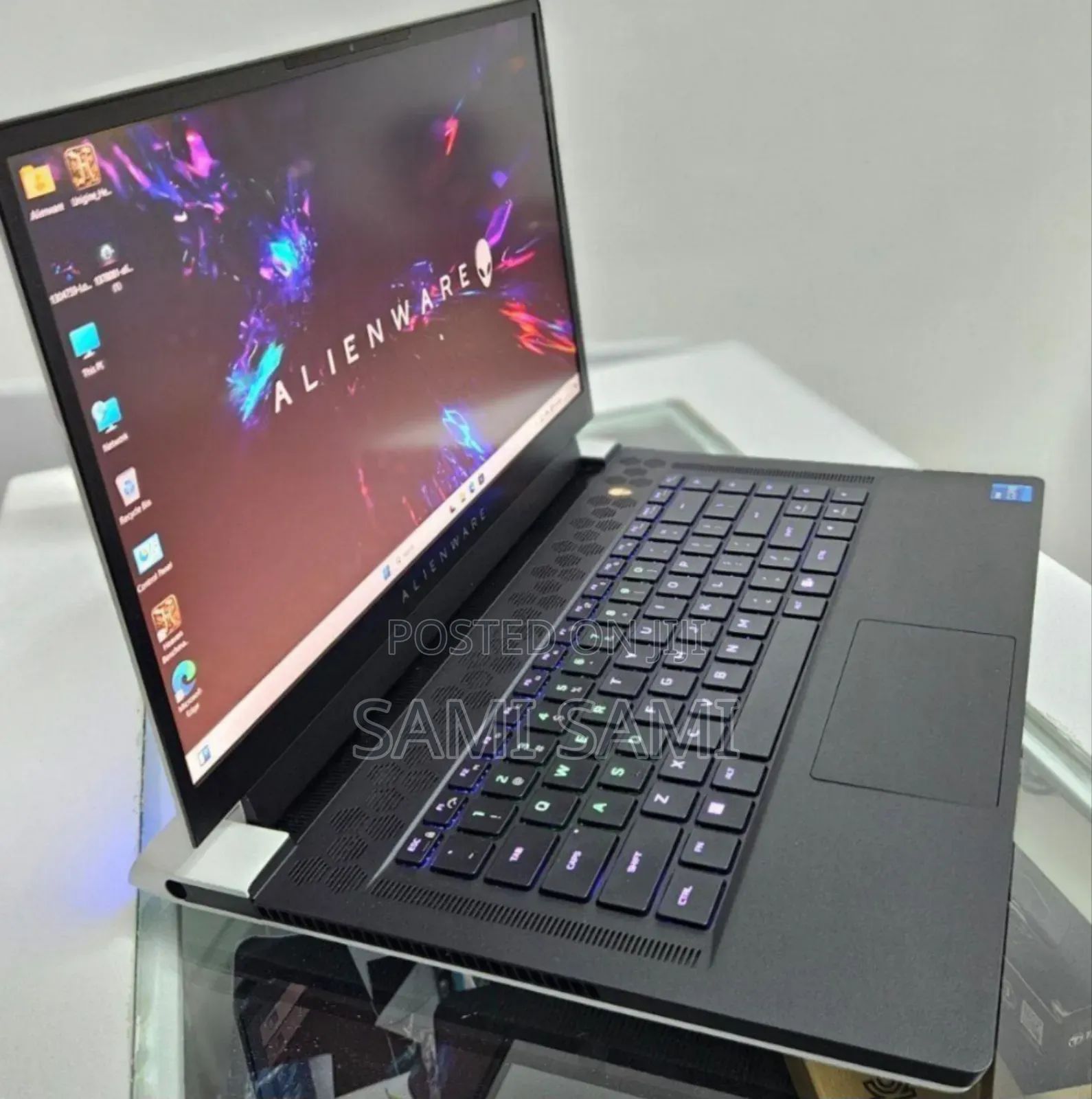 New Laptop Alienware Area-51m 32GB Intel Core I7 SSD 1T