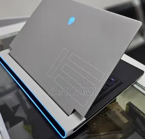 New Laptop Alienware Area-51m 32GB Intel Core I7 SSD 1T