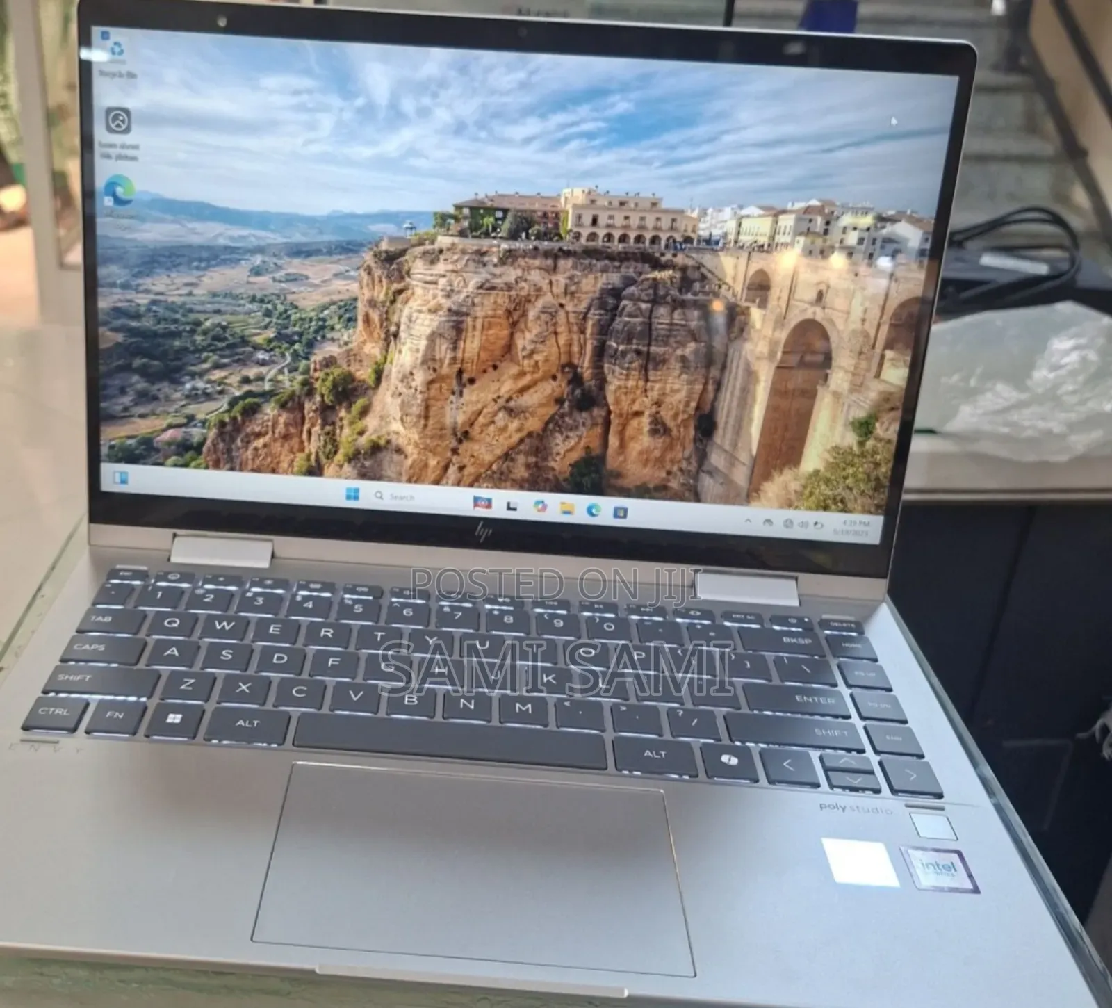 New Laptop HP Envy X360 8GB Intel Core Ultra 5 SSD 512GB