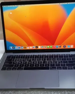 Photo - New Laptop Apple MacBook 16GB Intel Core I5 SSD 512GB