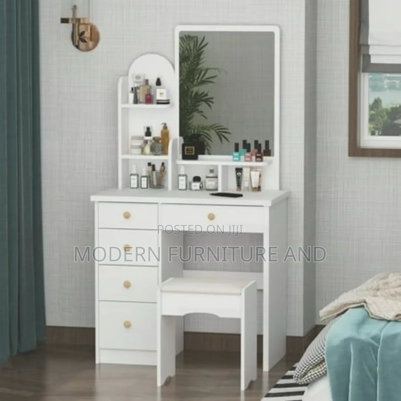 Elegant Dressing Table With Mirror(Stylish Functional)