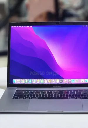 New Laptop Apple MacBook Pro 2016 16GB Intel Core I7 SSD 256GB