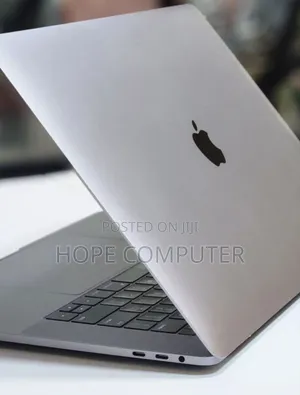 New Laptop Apple MacBook Pro 2016 16GB Intel Core I7 SSD 256GB