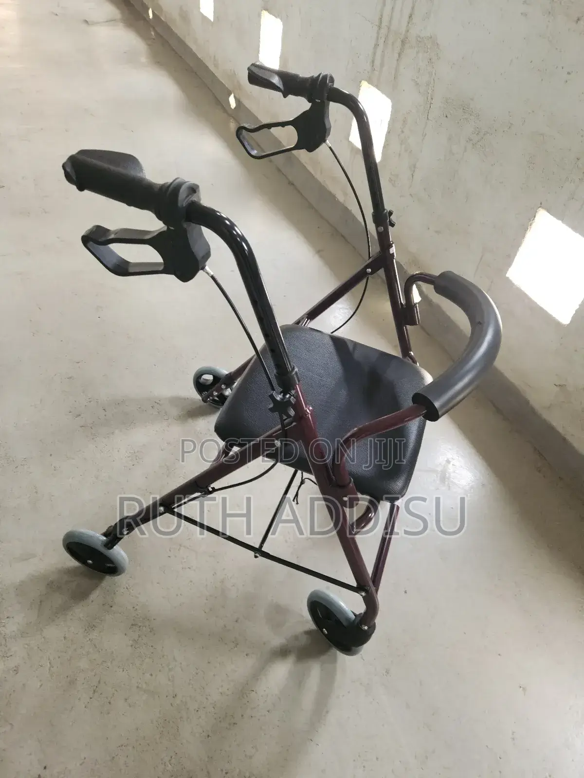 With Seat Walker去過four Wheel Walker起來medical Walker藥材walker