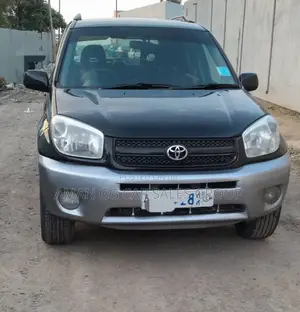 Photo - Toyota RAV4 2005 Black