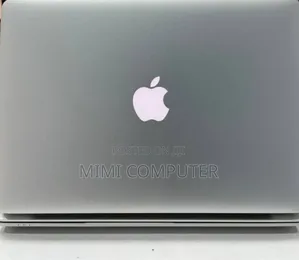 New Laptop Apple MacBook Pro 2017 8GB Intel Core I7 SSD 256GB