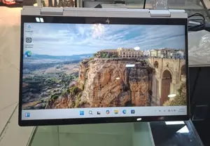 New Laptop HP Envy X360 8GB Intel Core I5 SSD 512GB