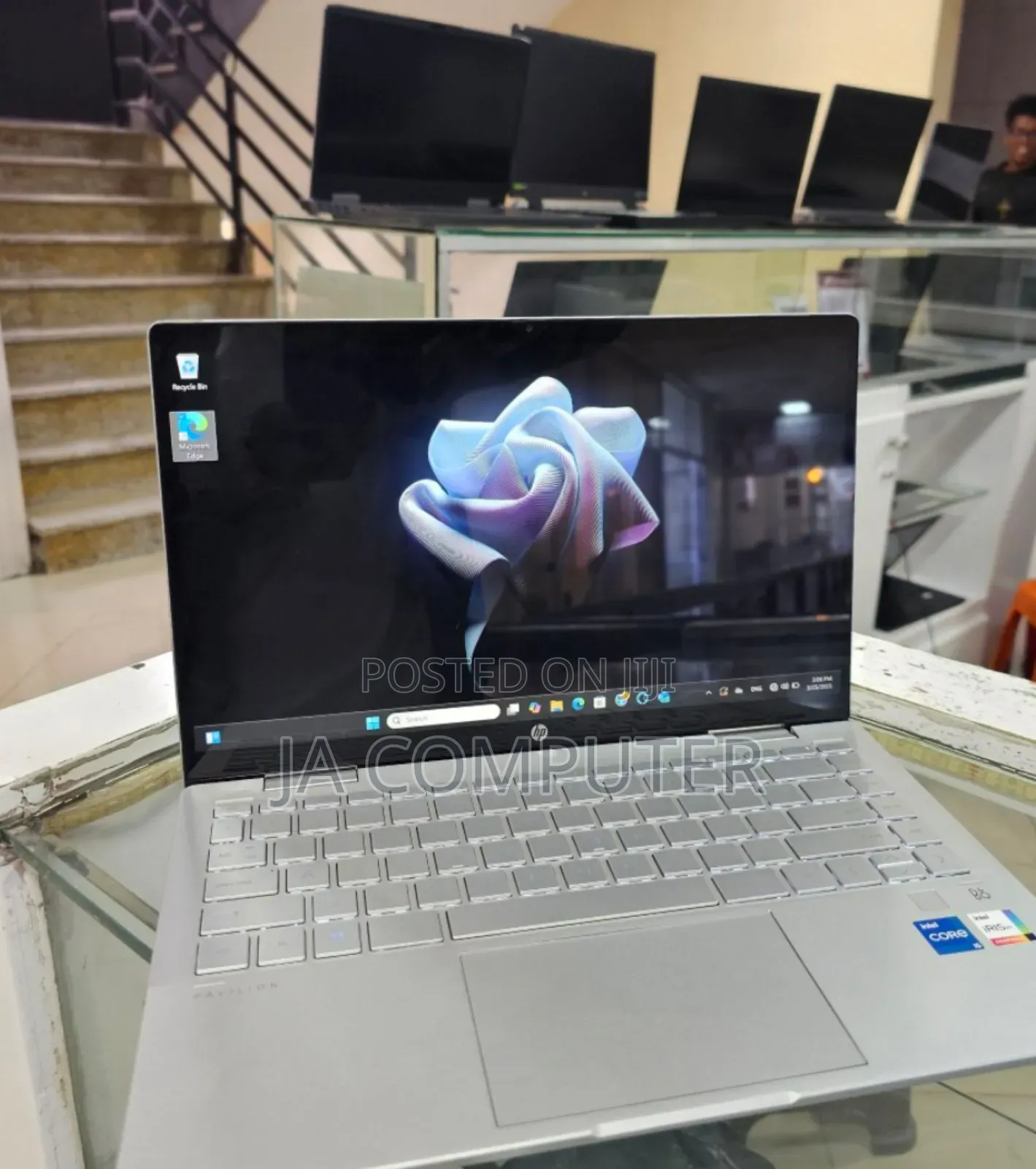 New Laptop HP Pavilion 15 8GB Intel Core I5 SSD 512GB