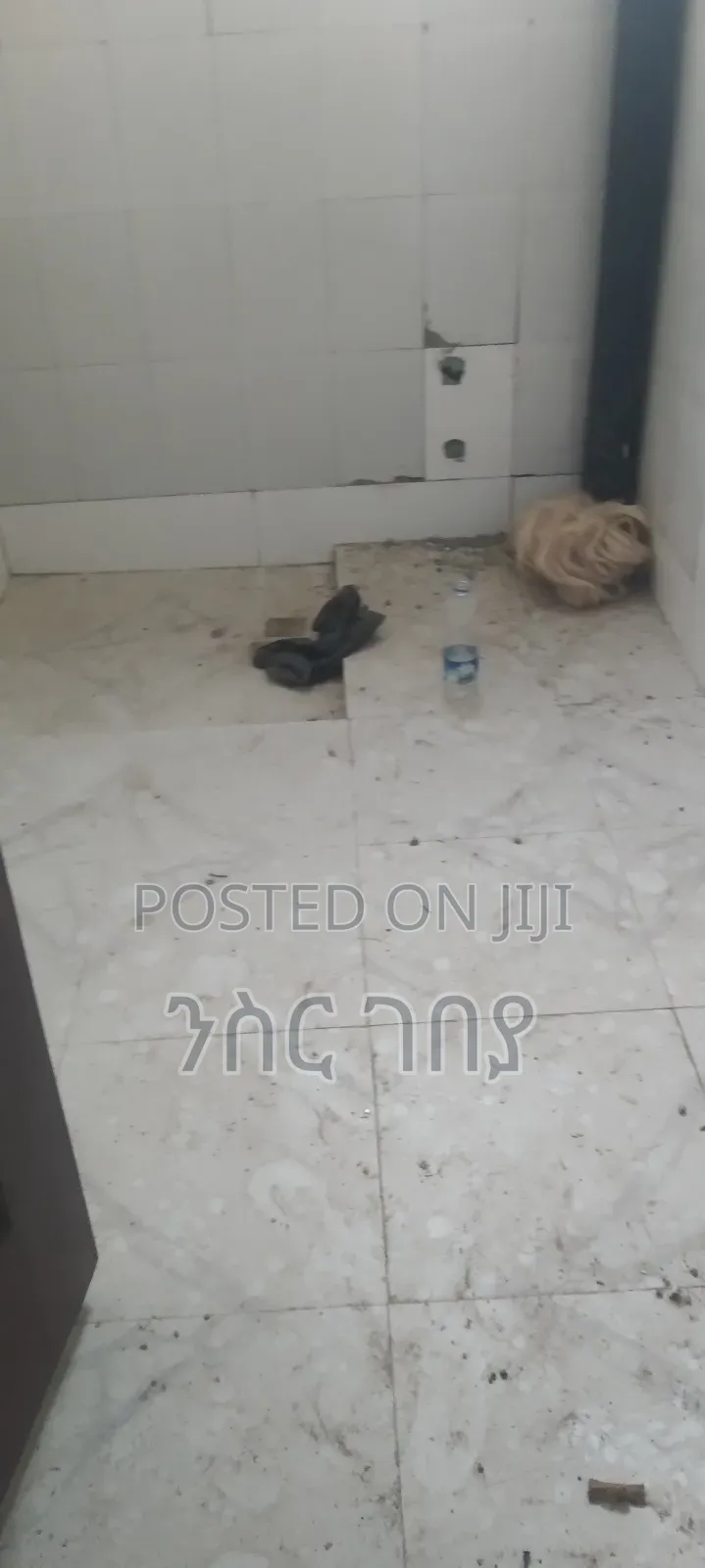 Furnished 3bdrm Condo in Ayat Mekedonia, Yeka for sale