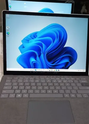 New Laptop Apple MacBook 16GB Intel Core I7 SSD 512GB