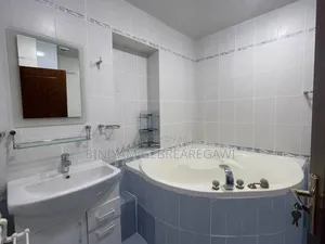 Furnished 2bdrm Apartment in Apartment, Yeka for rent