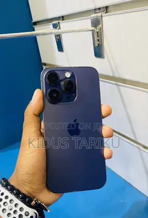 Photo - Apple iPhone 14 Pro 128 GB Purple