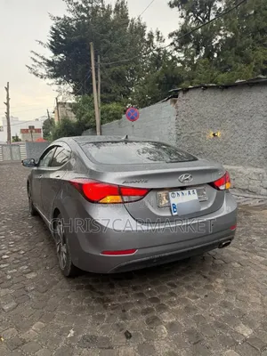 Hyundai Avante 2013 Silver