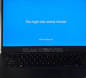 New Laptop Dell Precision 7520 16GB Intel Core I7 SSD 512GB