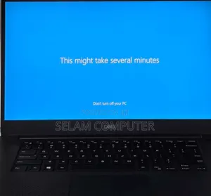 New Laptop Dell Precision 7520 16GB Intel Core I7 SSD 512GB