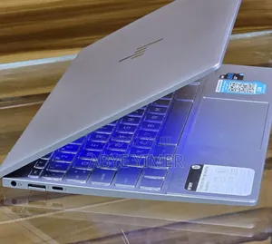 New Laptop HP Envy 14 8GB Intel Core I5 SSD 256GB