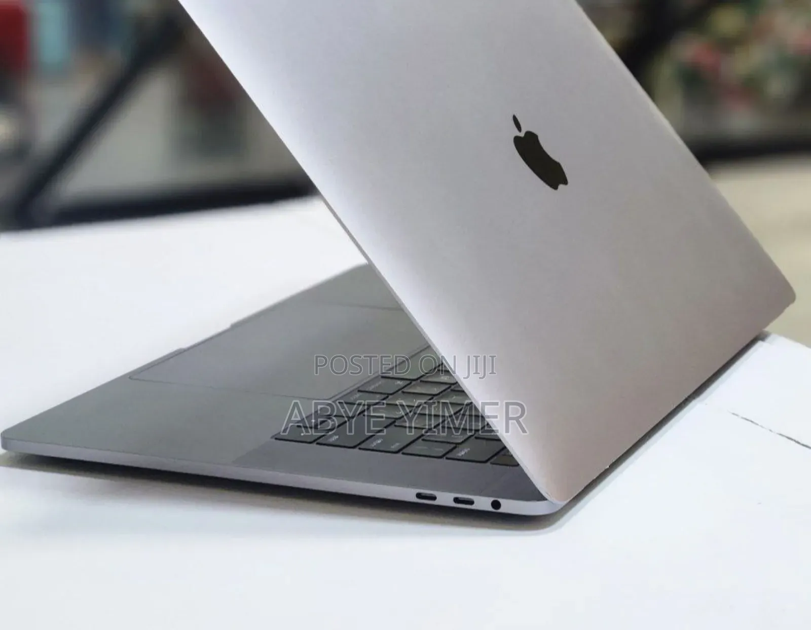 New Laptop Apple MacBook Pro 2016 16GB Intel Core I7 SSD 256GB