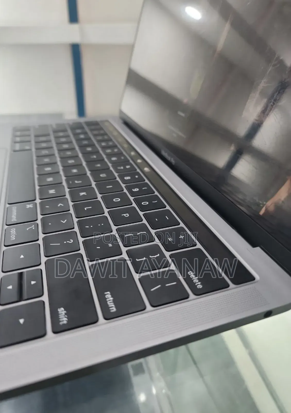 New Laptop Apple MacBook Pro M1 16GB Intel Core I5 SSD 48GB