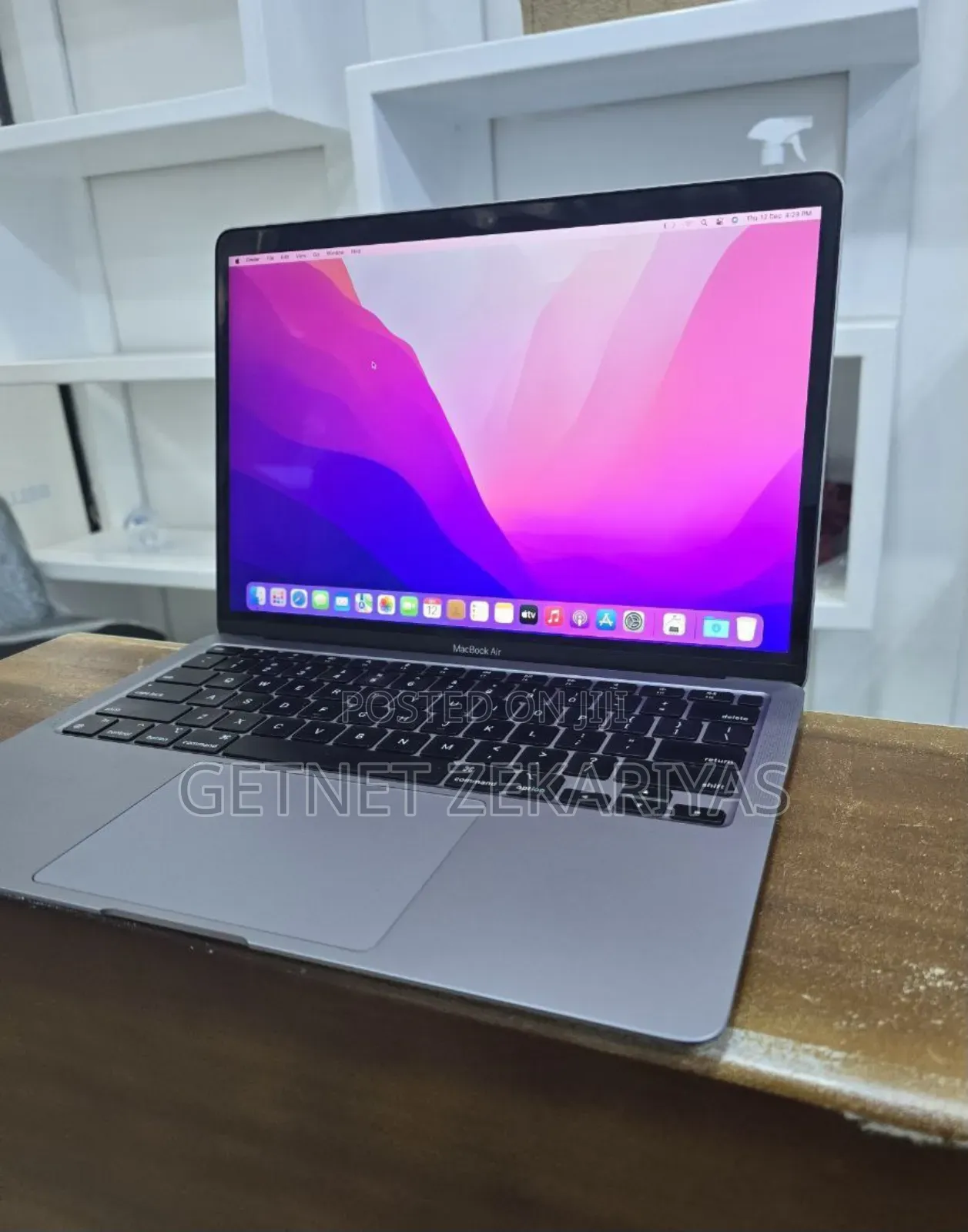 New Laptop Apple MacBook Air 2020 M1 8GB Apple M1 SSD 256GB