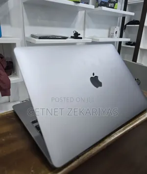 New Laptop Apple MacBook Air 2020 M1 8GB Apple M1 SSD 256GB