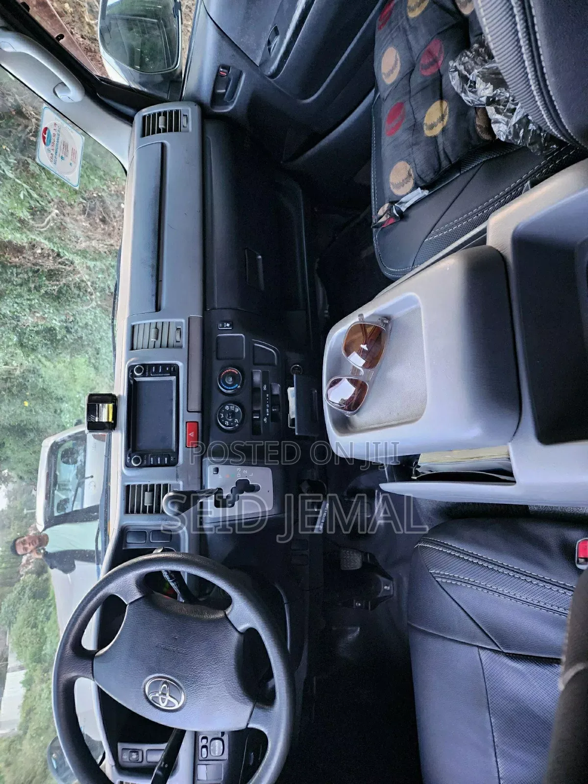 Toyota HiAce 2007 Black