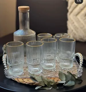 Photo - Vintage Optic 7-Piece Decanter Set