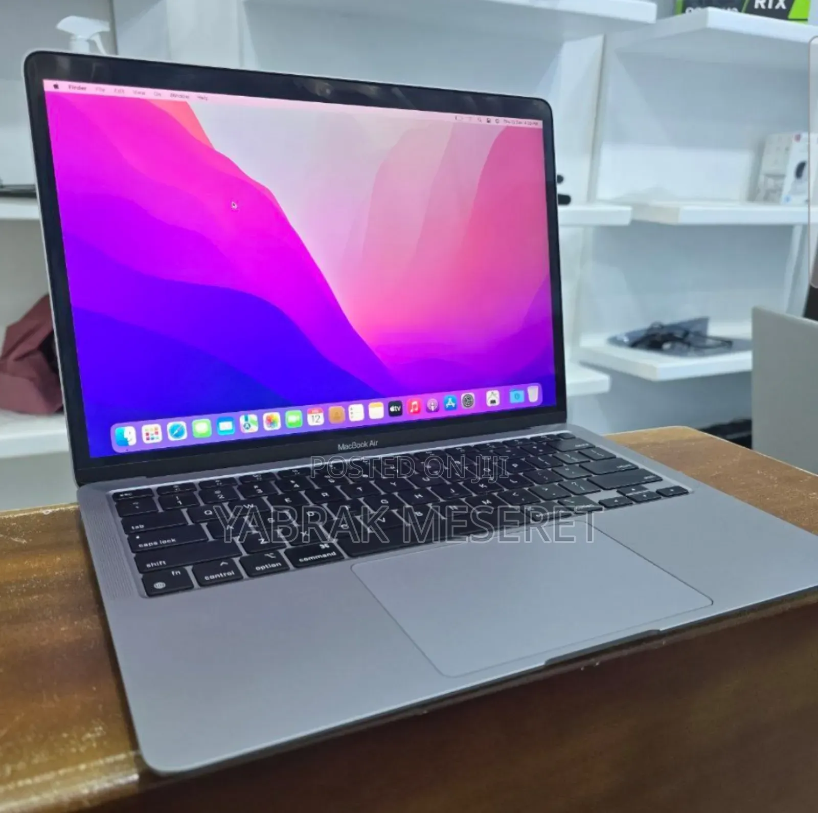New Laptop Apple MacBook Air 2020 M1 8GB Apple M1 SSD 256GB