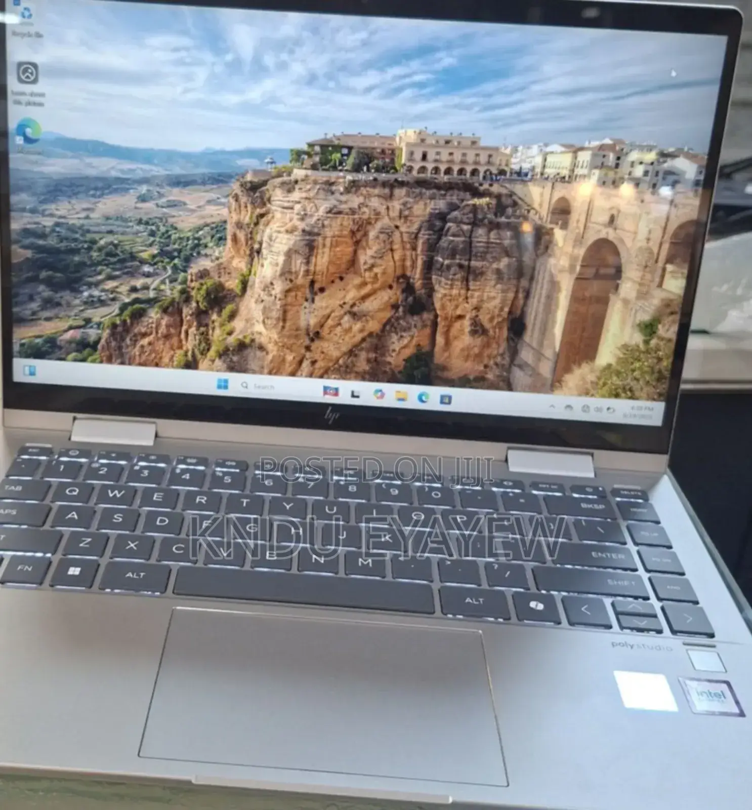 New Laptop HP Envy X360 8GB Intel Core Ultra 5 SSD 512GB