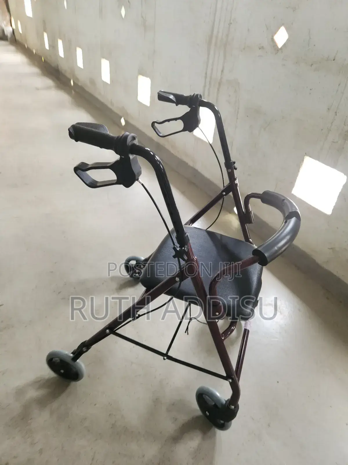 Walking Aid With Seat黨員walker New才子walker With Seat波斯walker