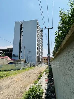 2bdrm Apartment in አያት አየርመንገድ, Bole for sale