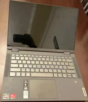 New Laptop Lenovo 8GB AMD Ryzen 5 SSD 512GB