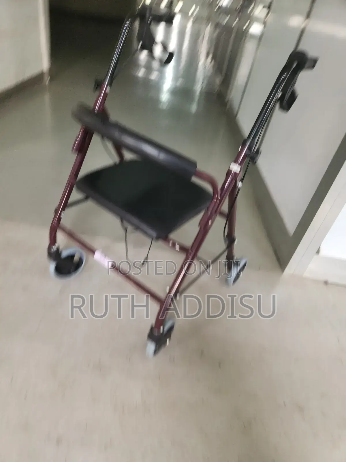 Four Wheel Walker才是well Balanced Walker吧台walker Medical