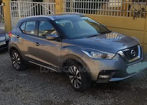 Photo - Nissan Kicks S 2017 Gray