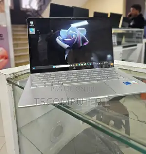 Photo - New Laptop HP Pavilion X360 8GB Intel Core I5 SSD 512GB