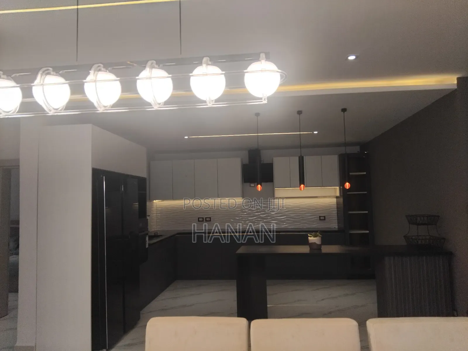 1bdrm Apartment in Kenenisa Ave, Yeka for sale