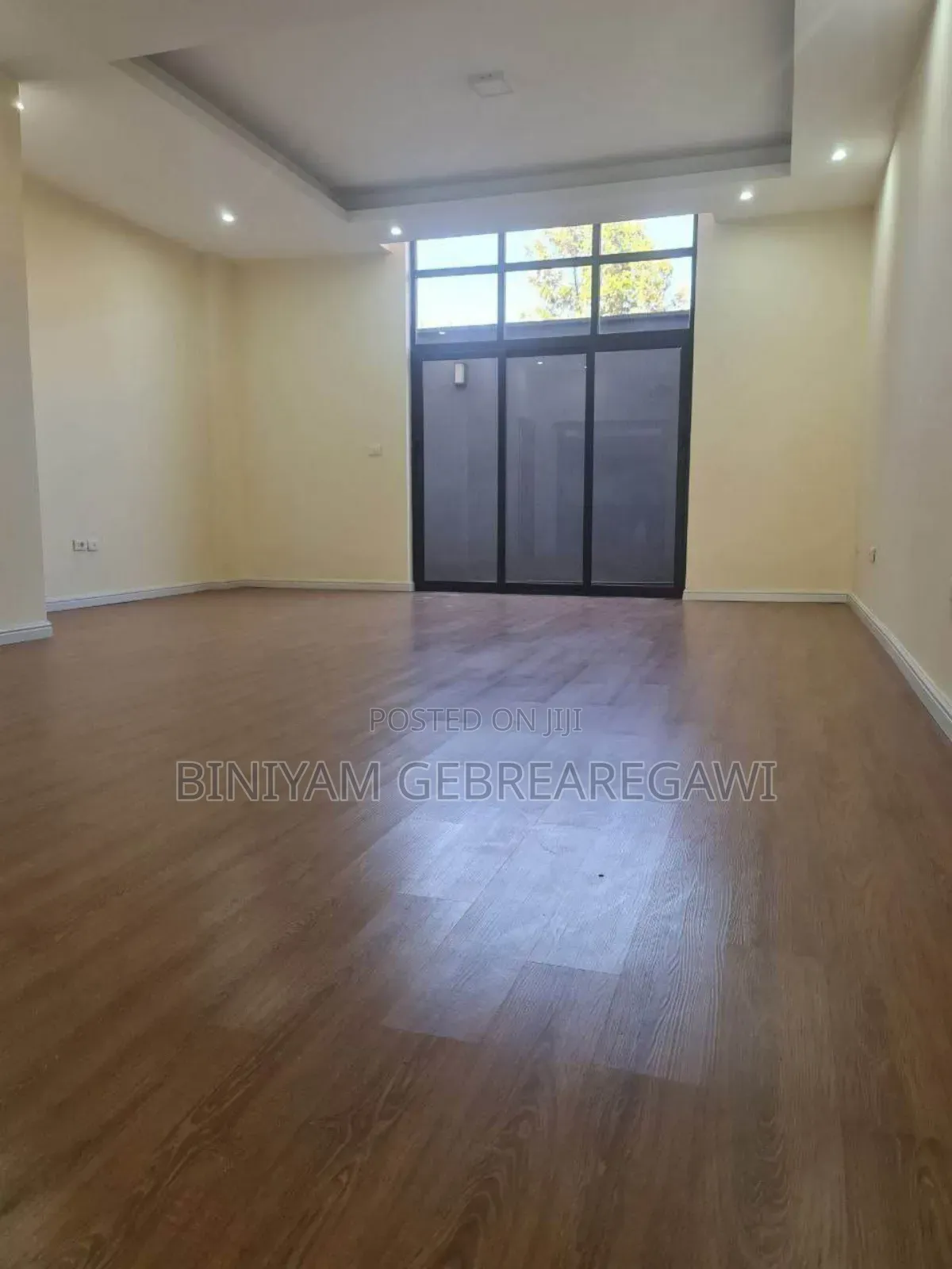3bdrm Apartment in Apartment, Yeka for rent