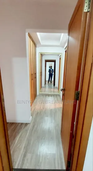 Furnished 5bdrm Apartment in Apartment, Yeka for rent