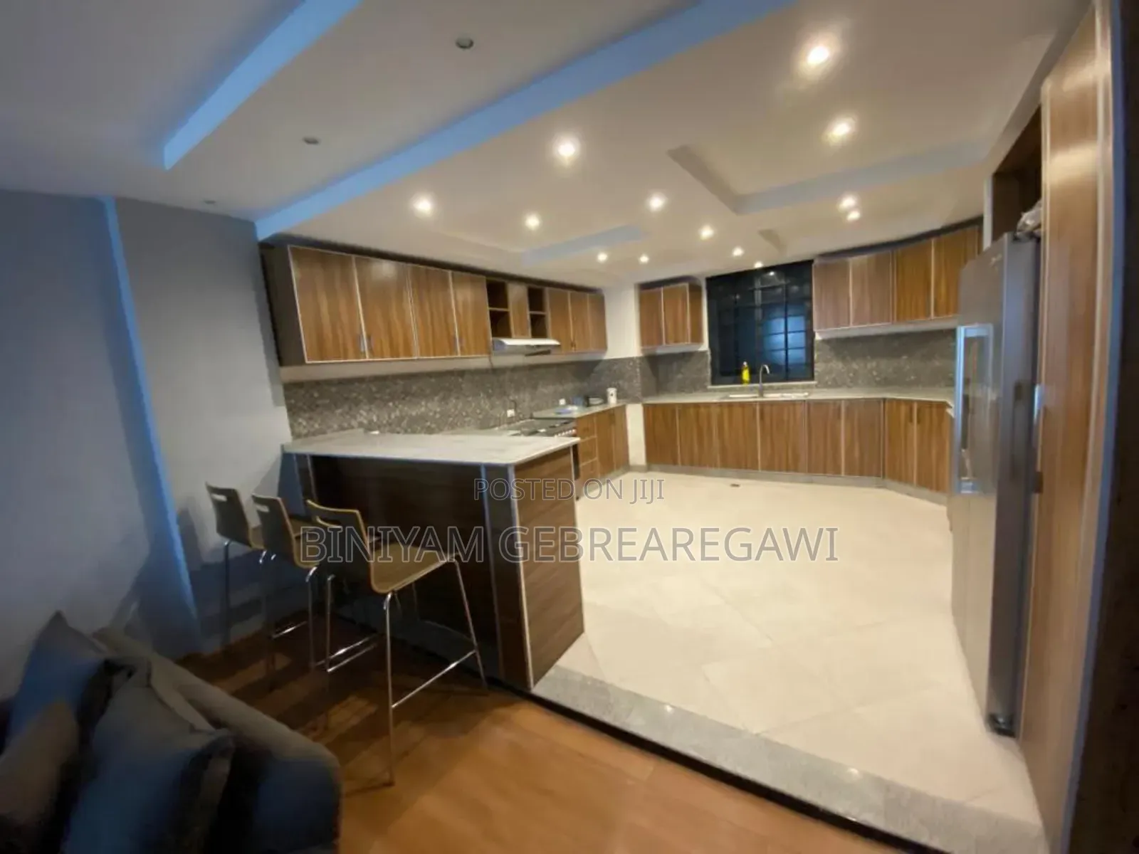 Furnished 5bdrm Apartment in Apartment, Yeka for rent