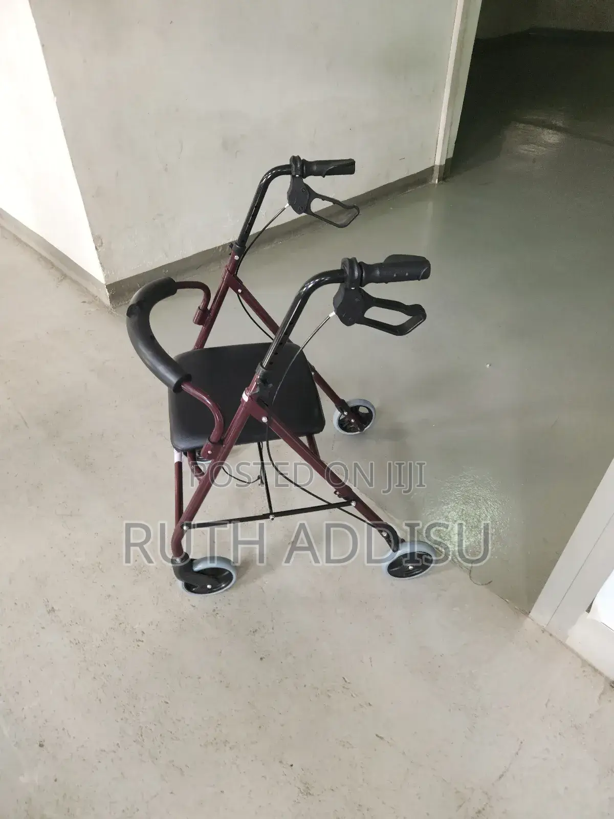 Walker Four Wheel Walker半個walker並不walker四個walker者起walker