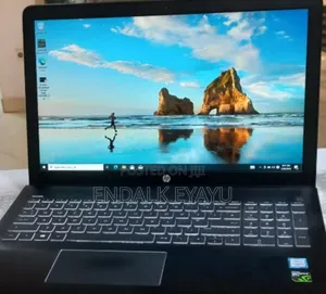 Photo - New Laptop HP 16GB Intel Core I5 SSD 512GB