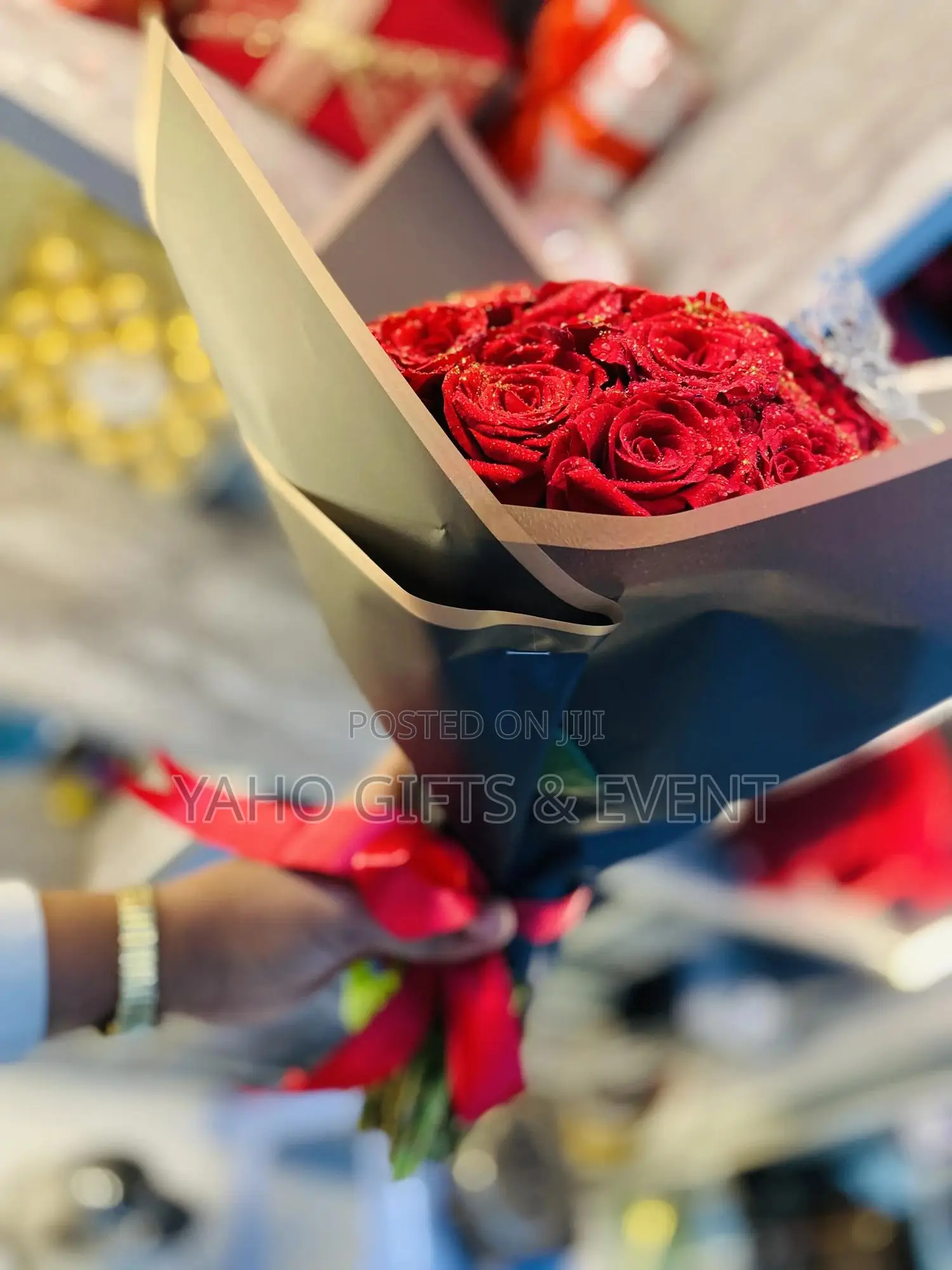 Roses Bouquet Gift Package