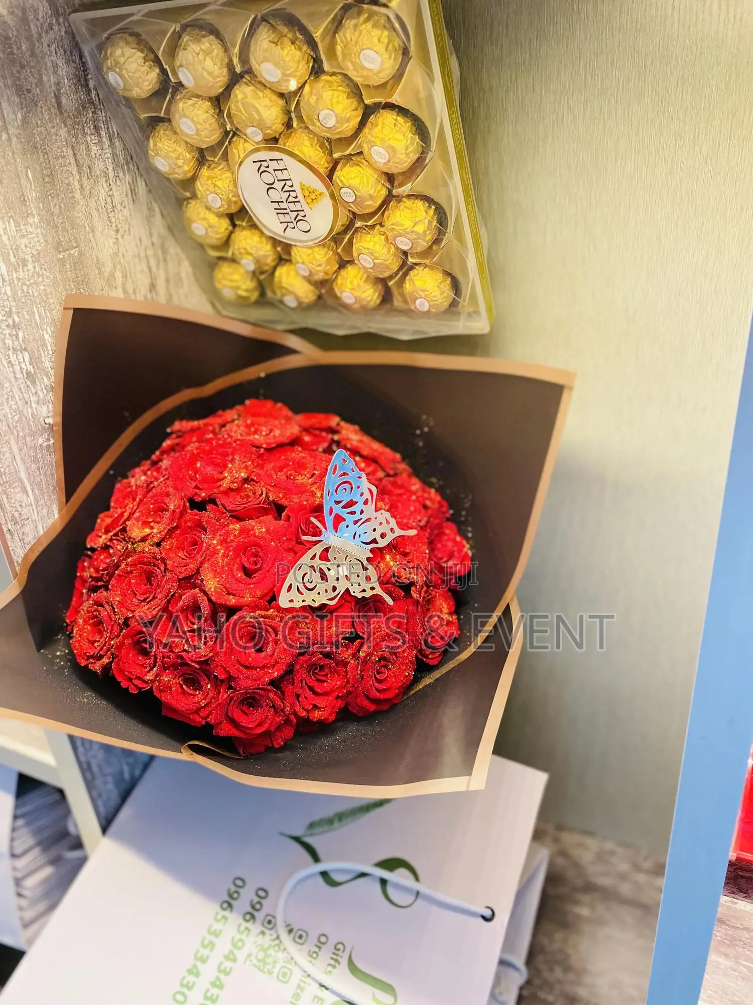 Roses Bouquet Gift Package