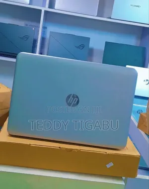 New Laptop HP 8GB Intel Core I3 HDD 500GB