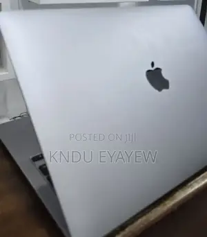 New Laptop Apple MacBook 8GB Apple M1 SSD 512GB